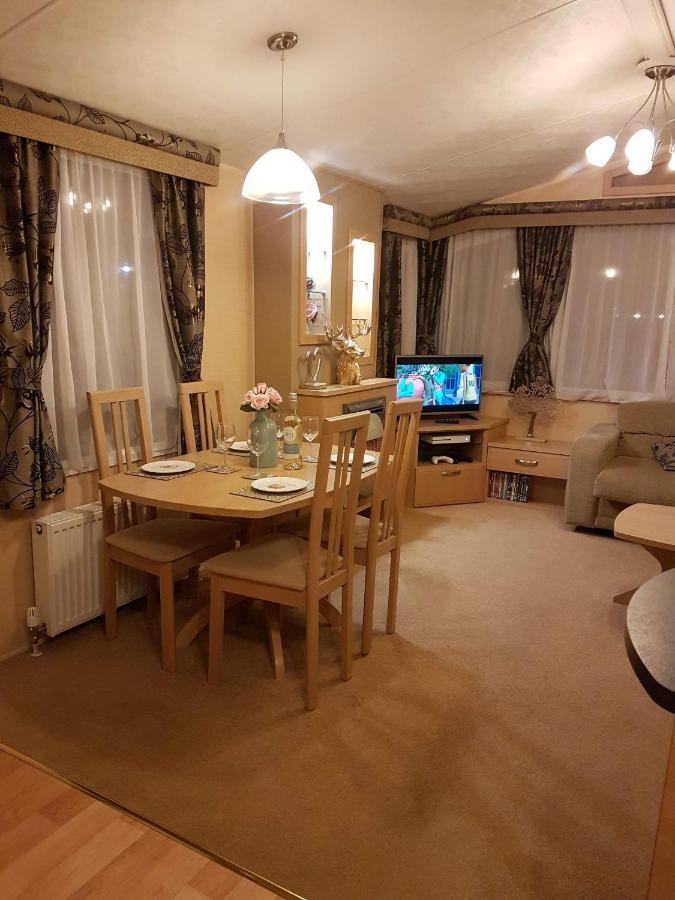 Caravan For Rent At Tattershall Holiday Park المظهر الخارجي الصورة